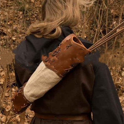 Handwoven archery quiver with PU skin accents | Traditional quiver featuring handwoven design and PU splicing | Durable handwoven quiver with synthetic PU skin details | Archery quiver with handwoven texture and PU trim | Handcrafted quiver with PU skin splicing for archery arrows